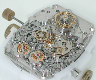 Aeternitas Mega 4 watch mechanism