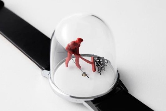  The watches with sculptures of Dominic Wilcox.