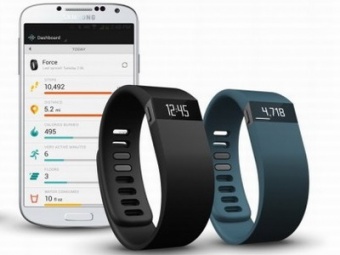 Fitbit Presents "Smart" Force Timepiece