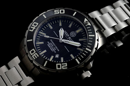 Deep Blue Watches Daynight Recon T-100 Diver watch