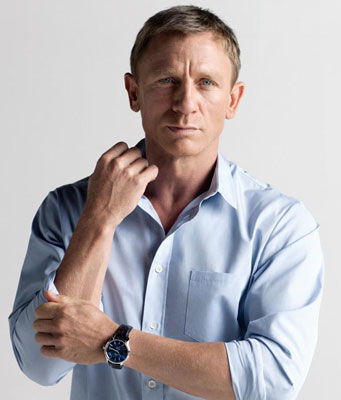 Daniel Craig: "I have to roll up my sleeves higher for all to see my watch!"