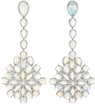 Red Carpet Collection earrings worn by Cate Blanchett