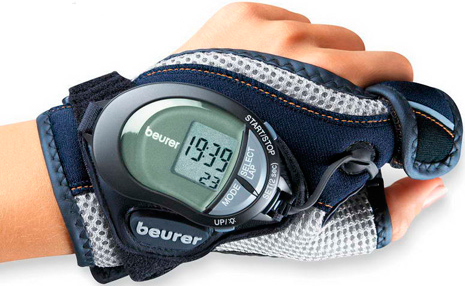 Heart rate monitor with a sensor that is worn on the finger - Beurer PM-100 watch with pulsometer