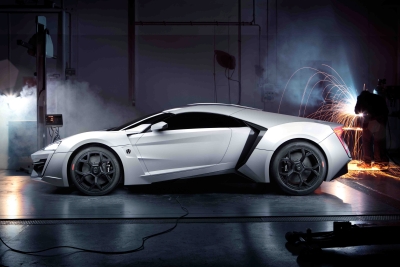 supercar Lykan Hypersport