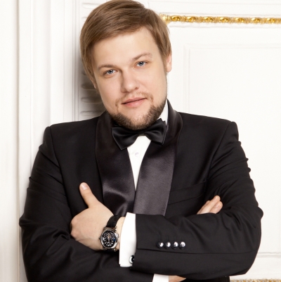Andrey Serov – bass-baritone