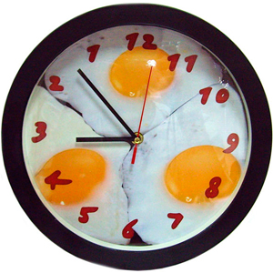 wall clock with reverse stroke "Scrambled eggs"