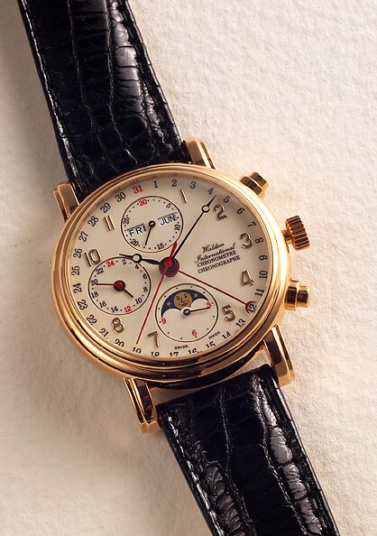 wristwatch Waldan International Chronograph Chronometer