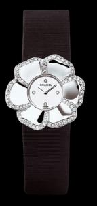wristwatch Chanel Or blanc 18 carats / Pétales sertis diam