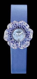 wristwatch Chanel Or blanc 18 carats / Pétales sertis diam & saphirs